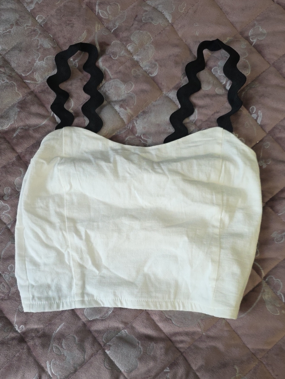 White Crop Top with Black Wavy Straps